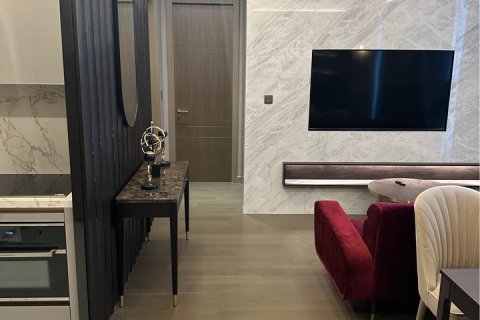 Condo in Bangkok, Thailand, 2 bedrooms  № 143174 - photo 2