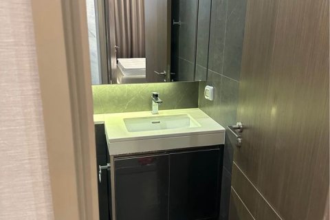 Condo in Bangkok, Thailand, 2 bedrooms  № 143174 - photo 15