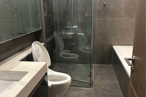 Condo in Bangkok, Thailand, 2 bedrooms  № 143174 - photo 12