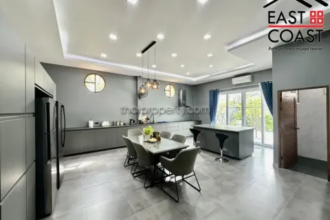 Casa de 3 dormitorios en Pattaya, Tailandia № 213093 - foto 7
