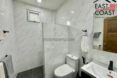 Casa de 3 dormitorios en Pattaya, Tailandia № 213093 - foto 17