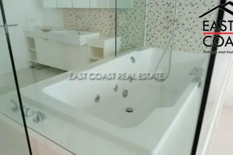 Condominio de 3 dormitorios en Pattaya, Tailandia № 213092 - foto 9