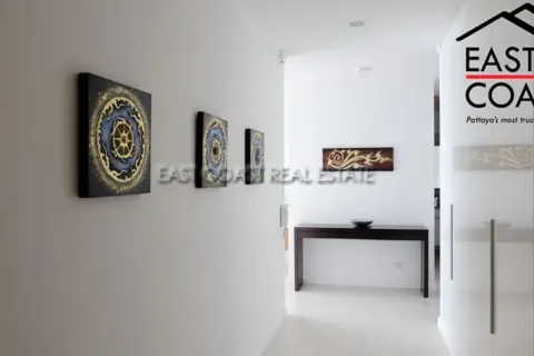 Condominio de 3 dormitorios en Pattaya, Tailandia № 213092 - foto 2
