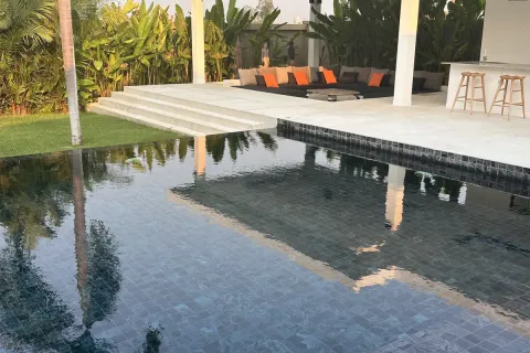 Casa de 4 dormitorios en Pattaya, Tailandia № 213091 - foto 27