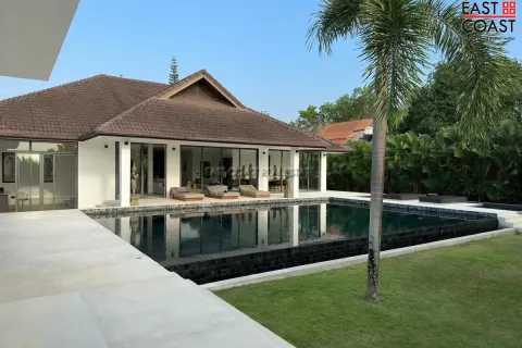 Casa de 4 dormitorios en Pattaya, Tailandia № 213091 - foto 23