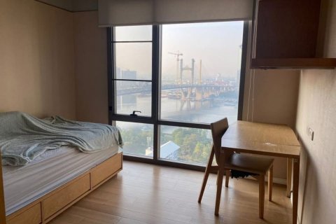 Кондоминиум с 3 спальнями в Банг-Кхо-Лаеме, Бангкок, Таиланд № 136039 - фото 4