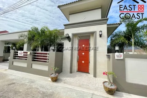 Casa de 3 dormitorios en Pattaya, Tailandia № 212988 - foto 3
