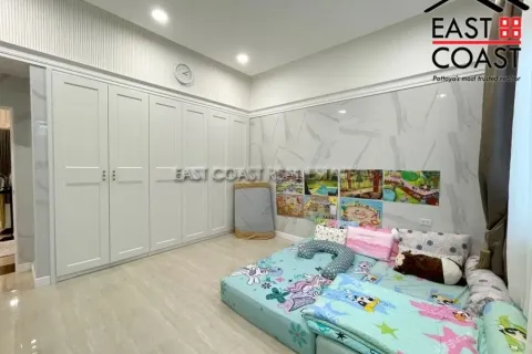 Casa de 3 dormitorios en Pattaya, Tailandia № 212988 - foto 10
