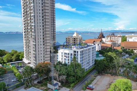 Condo in Pattaya, Thailand, 2 bedrooms  № 204633 - photo 17