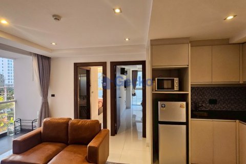 Condo in Pattaya, Thailand, 2 bedrooms  № 204633 - photo 4