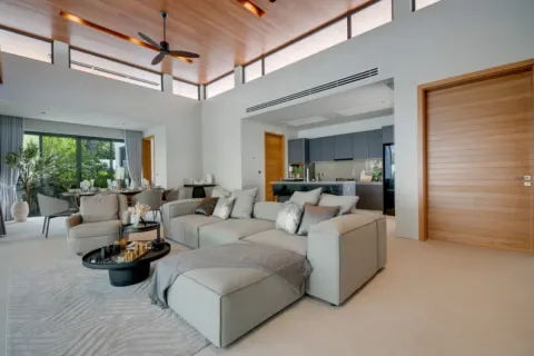 Villa in Phuket, Thailand 3 bedrooms № 177829 - photo 2