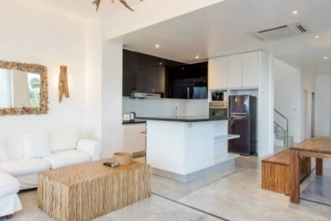 Villa in Kui Buri, Thailand 2 bedrooms № 116901 - photo 3