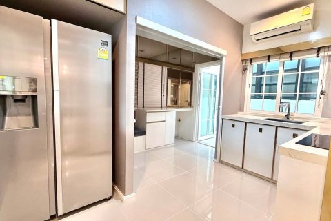House in Bueng Kum, Bangkok, Thailand 3 bedrooms № 158412 - photo 7
