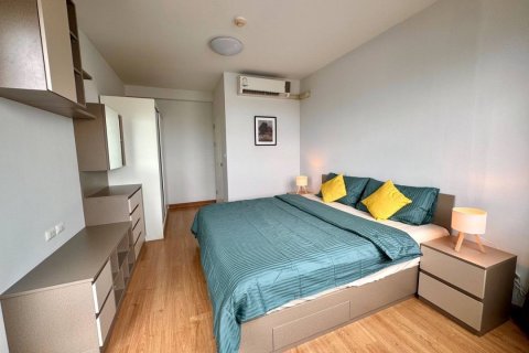 Кондоминиум с 2 спальнями в Хуай Кванге, Бангкок, Таиланд № 158410 - фото 8