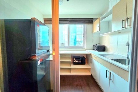 Кондоминиум с 2 спальнями в Хуай Кванге, Бангкок, Таиланд № 158410 - фото 10