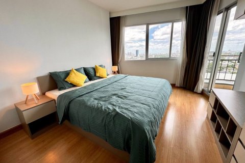 Кондоминиум с 2 спальнями в Хуай Кванге, Бангкок, Таиланд № 158410 - фото 9