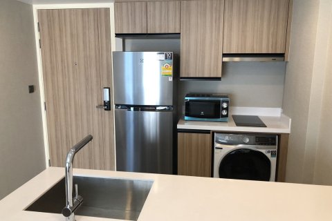 Studio in the Condo in Pathum Wan, Bangkok, Thailand № 158413 - photo 4