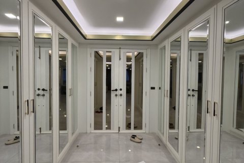 Condo à Khlong Toei, Bangkok, Thaïlande, 3 chambres № 164606 - photo 2