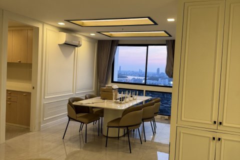 Condo à Khlong Toei, Bangkok, Thaïlande, 3 chambres № 164606 - photo 15