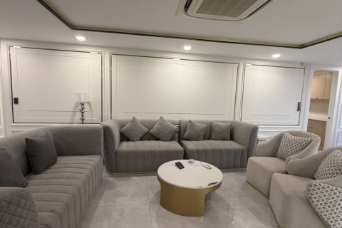 Condo à Khlong Toei, Bangkok, Thaïlande, 3 chambres № 164606 - photo 13