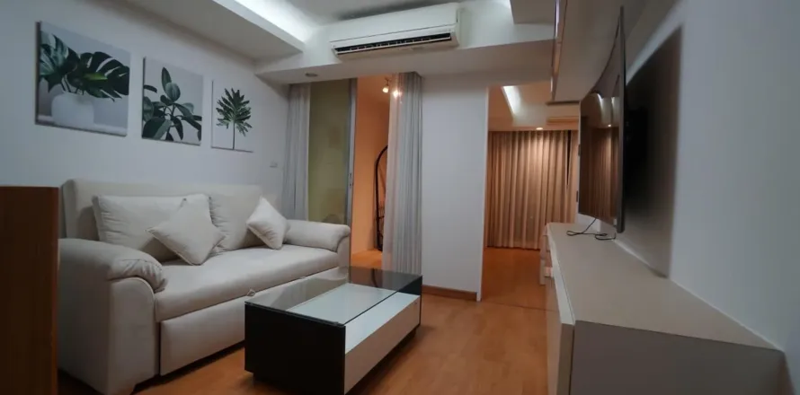 Studio dans le Condo à Khlong Toei, Bangkok, Thaïlande  № 164604