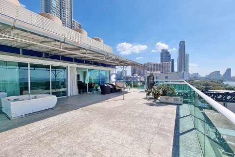 Condo in Pattaya, Thailand, 2 bedrooms № 196865 - photo 18