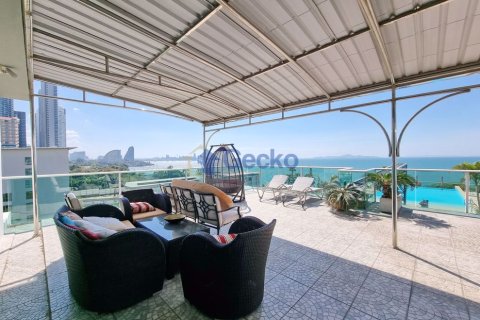 Condo in Pattaya, Thailand, 2 bedrooms № 196865 - photo 17