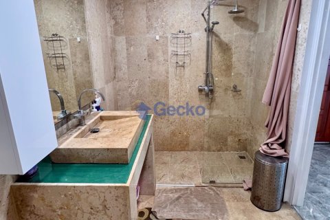 Condo in Pattaya, Thailand, 2 bedrooms № 196865 - photo 14