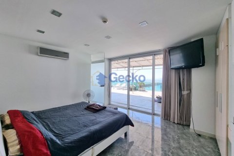 Condo in Pattaya, Thailand, 2 bedrooms № 196865 - photo 10