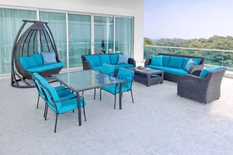 Condo in Pattaya, Thailand, 2 bedrooms № 196865 - photo 24