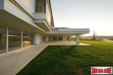 Villa in Hua Hin, Thailand 4 bedrooms № 202431 - photo 4