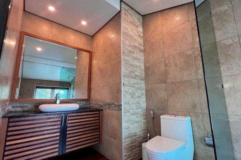 Villa in Pattaya, Thailand 4 bedrooms № 148255 - photo 30