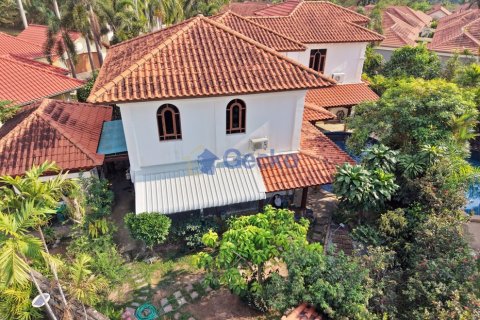 House in Pattaya, Thailand 3 bedrooms № 196015 - photo 5