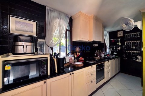 House in Pattaya, Thailand 3 bedrooms № 196015 - photo 19