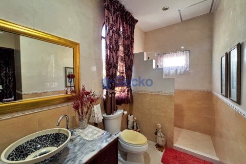House in Pattaya, Thailand 3 bedrooms № 196015 - photo 30