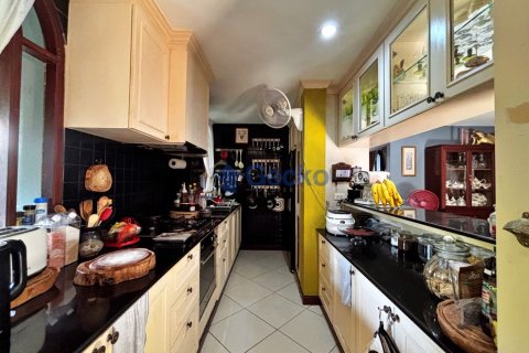 House in Pattaya, Thailand 3 bedrooms № 196015 - photo 18