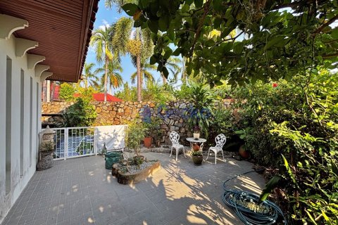 House in Pattaya, Thailand 3 bedrooms № 196015 - photo 7