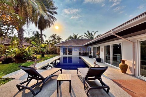 House in Pattaya, Thailand 3 bedrooms № 196009 - photo 5