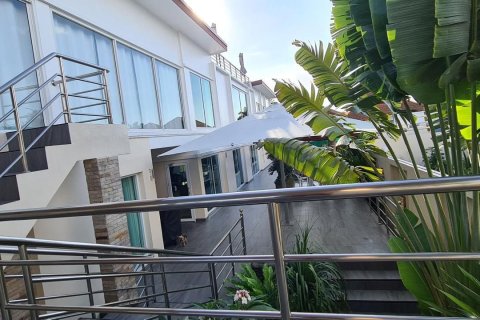 Villa in Phuket, Thailand 3 bedrooms № 158968 - photo 16