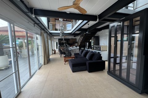 Villa in Phuket, Thailand 3 bedrooms № 158968 - photo 11