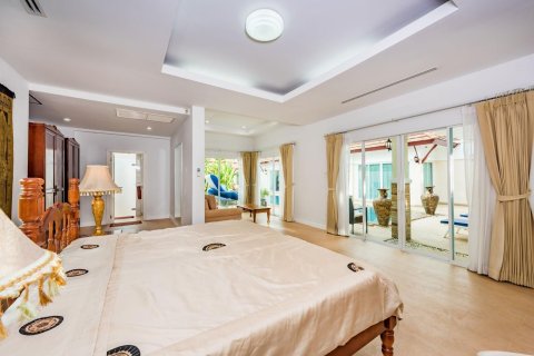 Villa in Phuket, Thailand 3 bedrooms № 158968 - photo 7