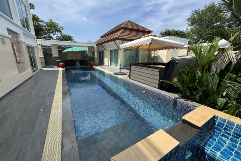 Villa in Phuket, Thailand 3 bedrooms № 158968 - photo 30