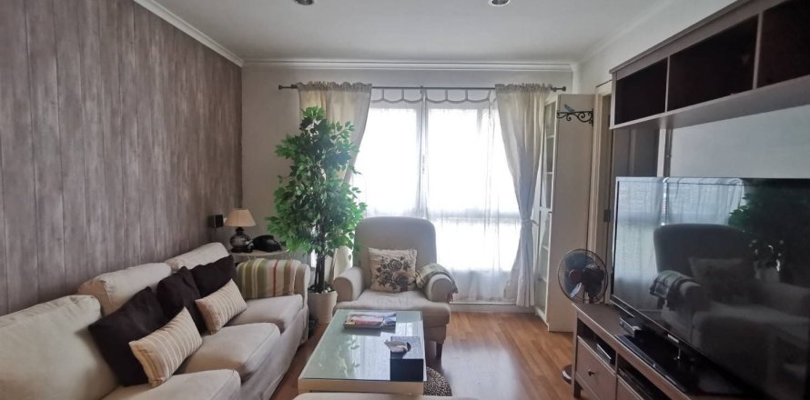 Condo in Khlong Toei, Bangkok, Thailand, 2 bedrooms  № 158971