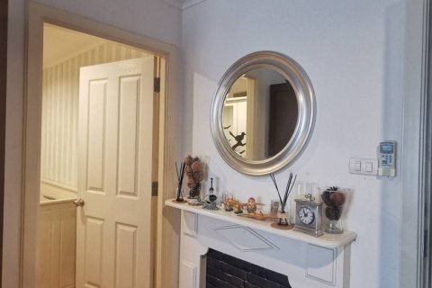 Condo in Khlong Toei, Bangkok, Thailand, 2 bedrooms  № 158971 - photo 7