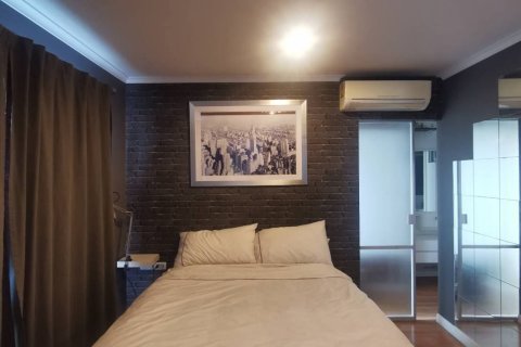 Condo in Khlong Toei, Bangkok, Thailand, 2 bedrooms  № 158971 - photo 4