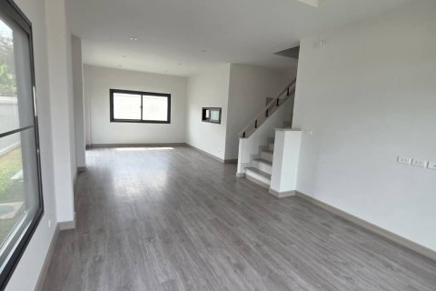 House in Pa Klok, Thailand 4 bedrooms № 158969 - photo 3