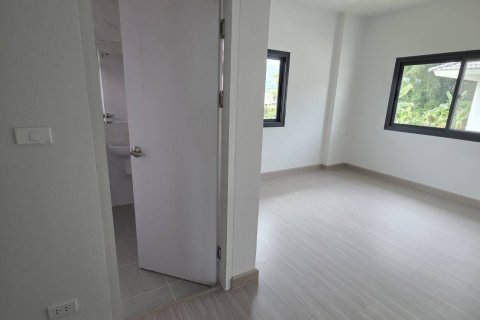 House in Pa Klok, Thailand 4 bedrooms № 158969 - photo 10