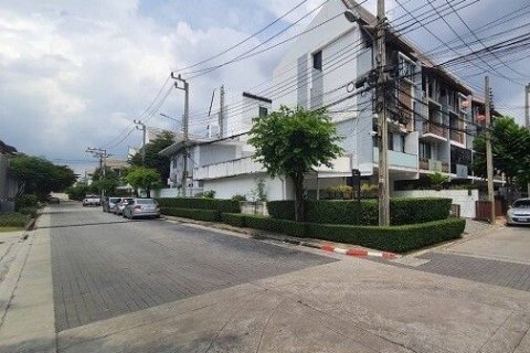 Таунхаус в Суан Луанге, Бангкок, Таиланд с 5 спальнями  № 158970 - фото 7