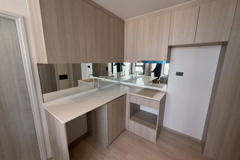 Студия в кондо в Бангкоке, Таиланд № 141150 - фото 2