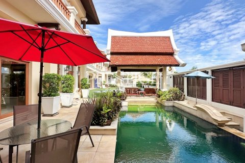 Haus in Pattaya, Thailand 8 Schlafzimmer № 220714 - Foto 7